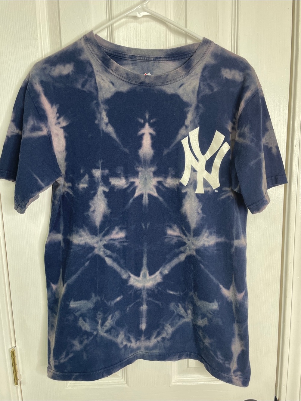 Mickey Mantle Majestic tie dye blue/gray Navy Tee with white Logo